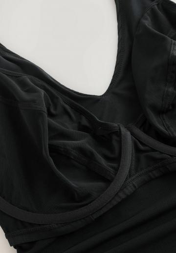 Слитный купальник