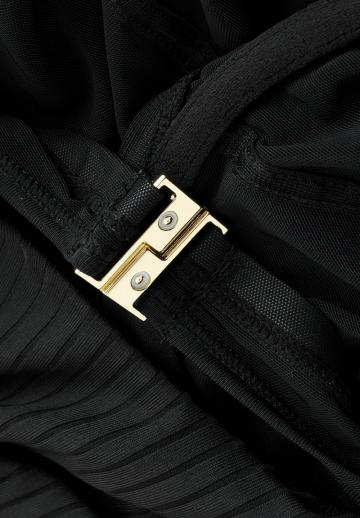 Слитный купальник