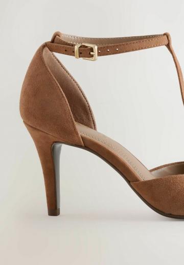 Туфли с ремешком