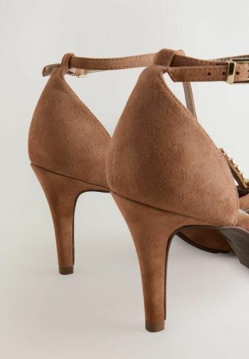 Туфли с ремешком