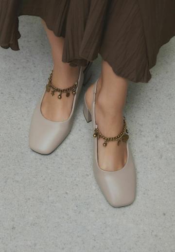 Туфли с ремешком