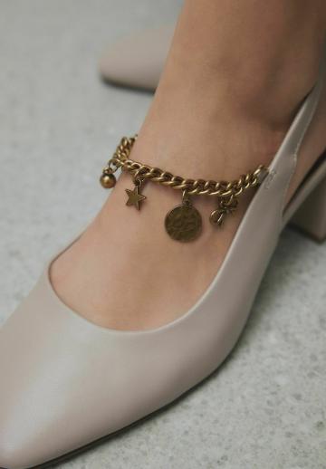 Туфли с ремешком