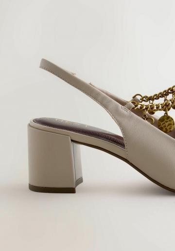 Туфли с ремешком