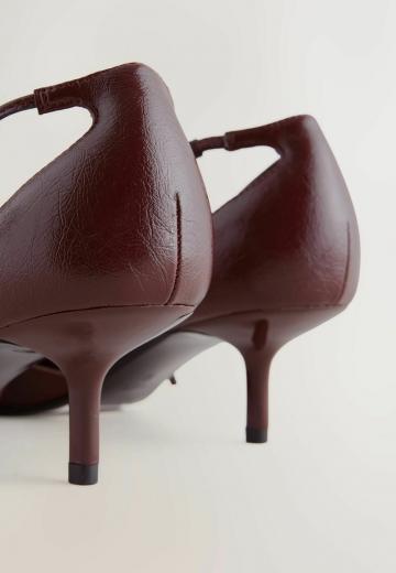 Туфли с ремешком