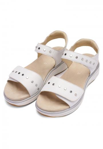 Босоножки на танкетке