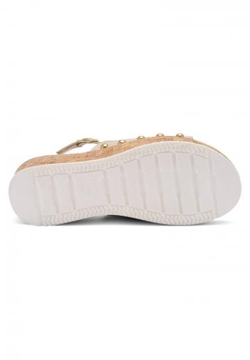 Босоножки на танкетке