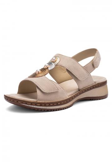 Босоножки на танкетке