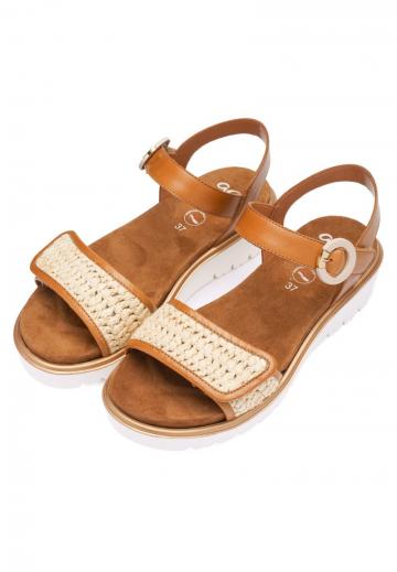 Босоножки на платформе