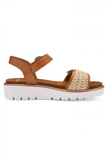 Босоножки на платформе