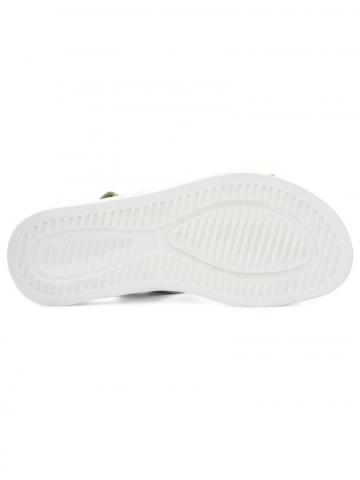 Босоножки на танкетке