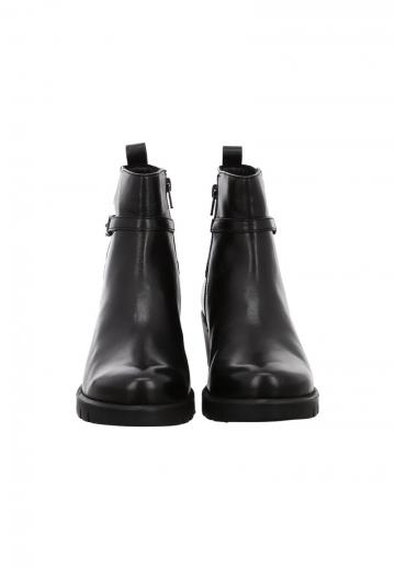 Сапожки на танкетке