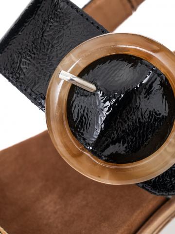 Босоножки на танкетке