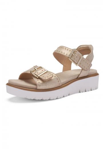 Туфли на танкетке