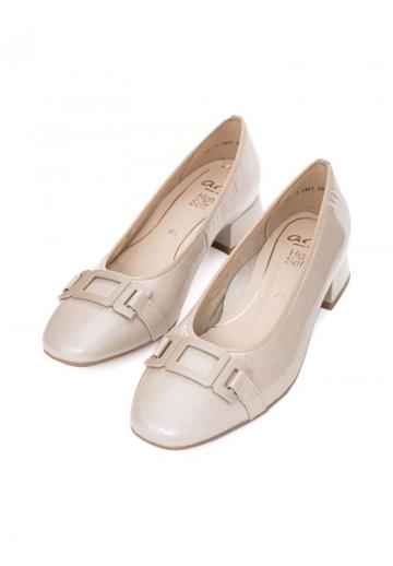 Туфли с высоким носом