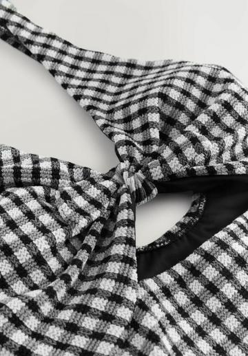 Слитный купальник