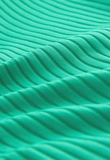 Слитный купальник