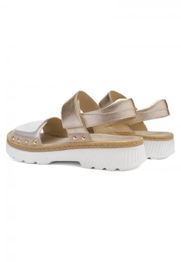 Босоножки на платформе