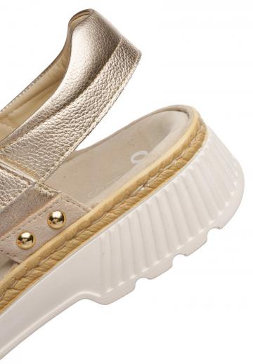 Босоножки на платформе