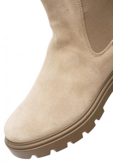 Полусапожки на платформе