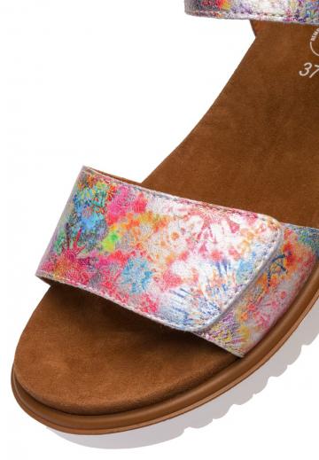 Босоножки на танкетке