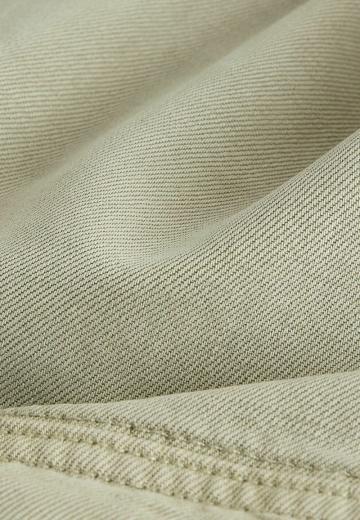 Куртка с накладнымит карманами