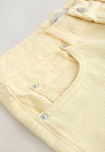 Джинсовые шорты