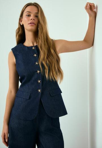 Джинсовая жилетка