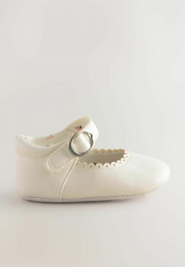 Детская обувь