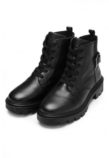 Ботинки на шнуровке