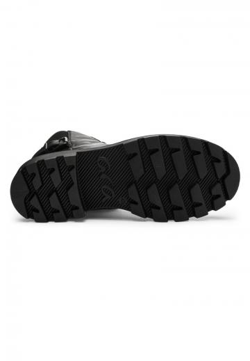 Ботинки на шнуровке