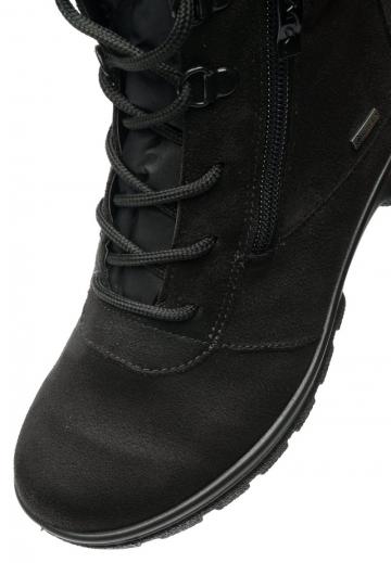 Ботинки на шнуровке
