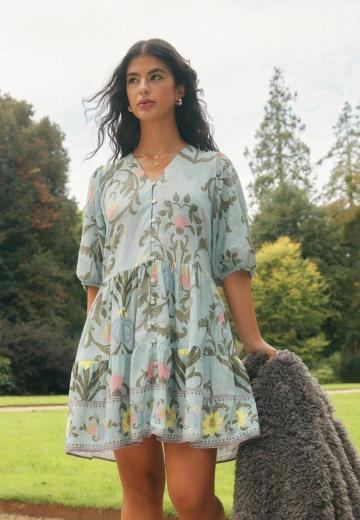 Короткое платье