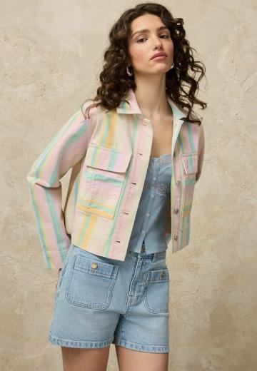 Короткая куртка