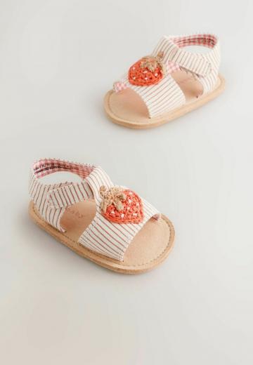 Детская обувь