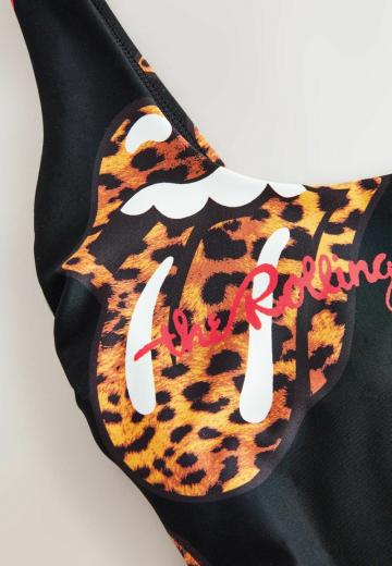 Слитный купальник