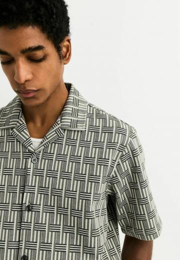 Рубашка с коротким рукавом