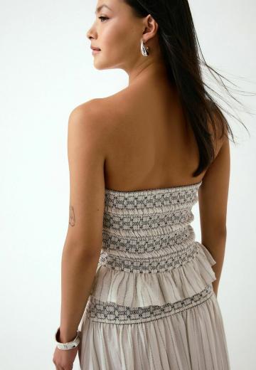 Топ без бретелек