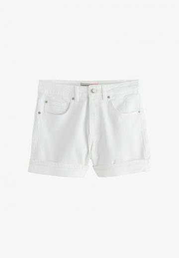 Джинсовые шорты