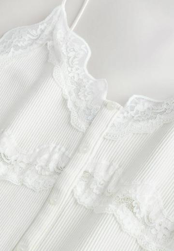 Топ на бретельках