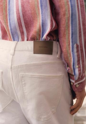 Прямые джинсы