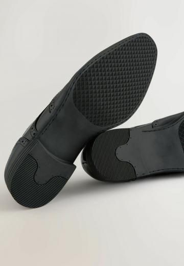 Ботинки на шнуровке