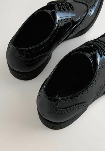 Ботинки на шнуровке