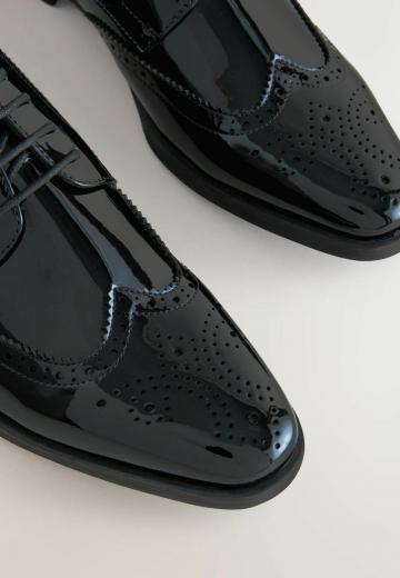 Ботинки на шнуровке