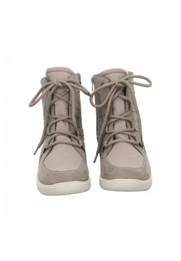 Сапожки на танкетке