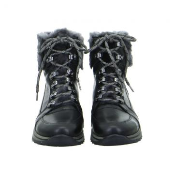 Зимние ботинки