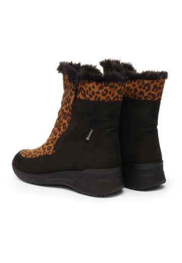 Сапожки на танкетке