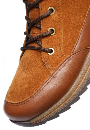 Сапожки на танкетке