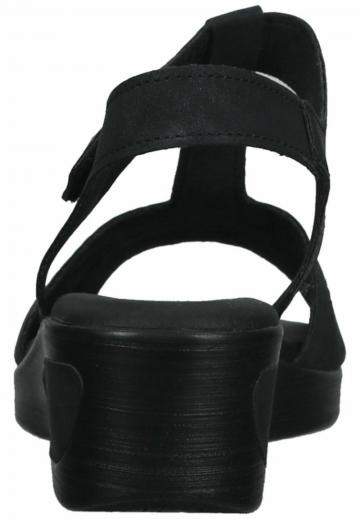 Босоножки на танкетке