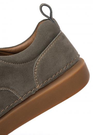 Ботинки на шнуровке