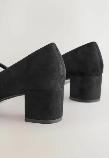 Туфли с ремешком